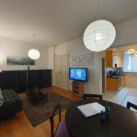 Rimska Tour As Lubiana