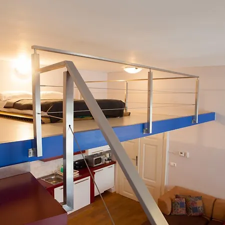 Rimska Tour As アパート