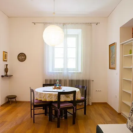 Rimska Tour As Apartment